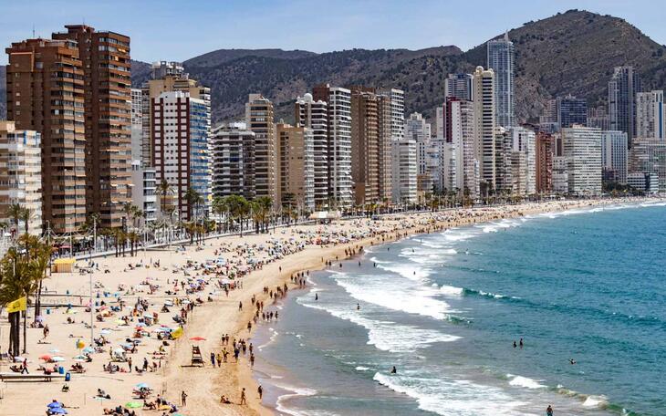 Visit Benidorm impulsa un centenar de acciones promocionales en 23 países durante los primeros meses de 2024 
